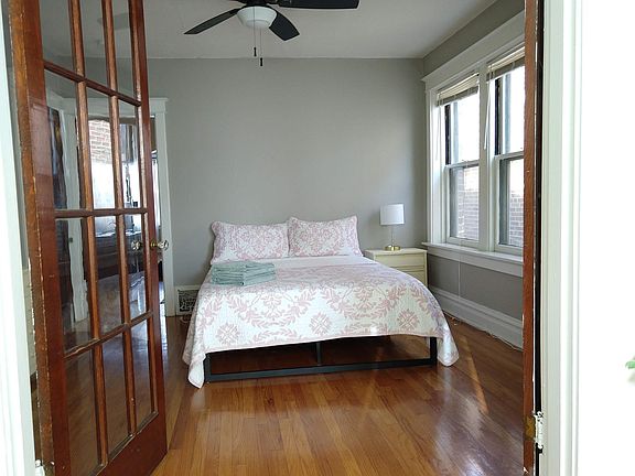 3rd image of 3942 Fairview Ave #2