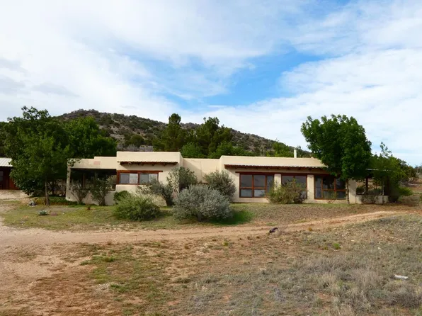 1000 Mile High Rd, Alpine, TX 79830