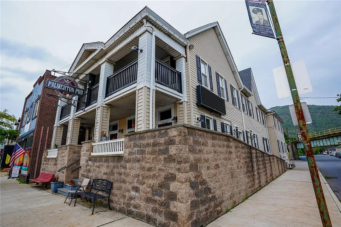 1 bed, 1.0 bath, 280 sqft, $950 — Photo 1