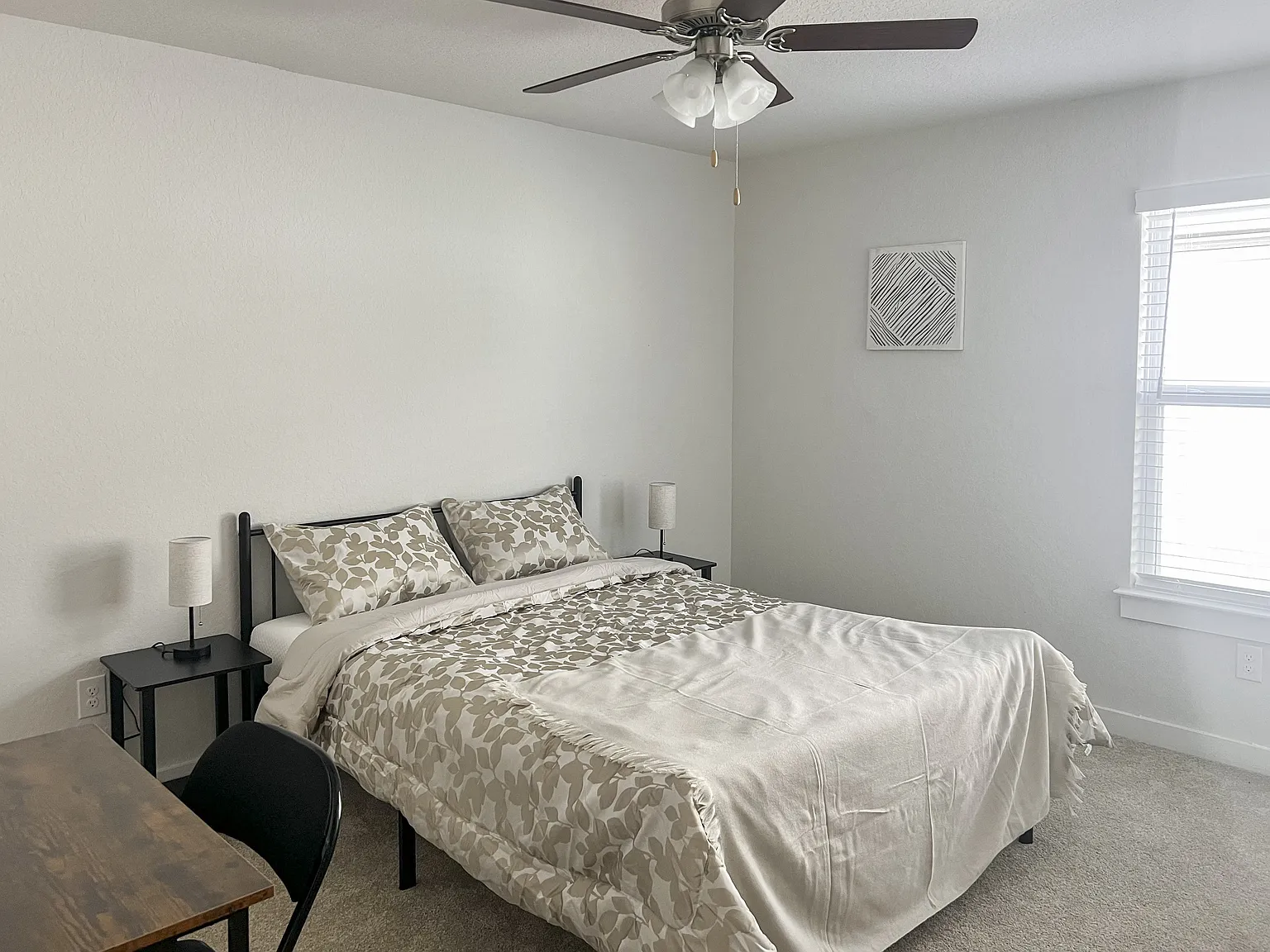 4 bed, 2.0 bath, 2000 sqft, $685 — Photo 1