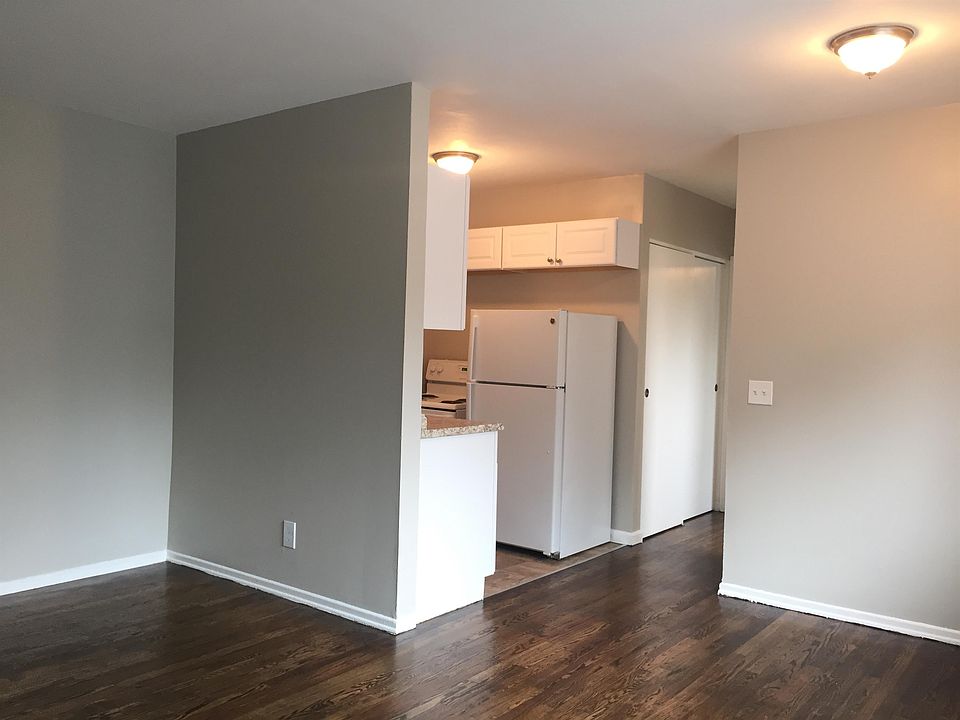 1st image of 110 Koehler Ave APT 8