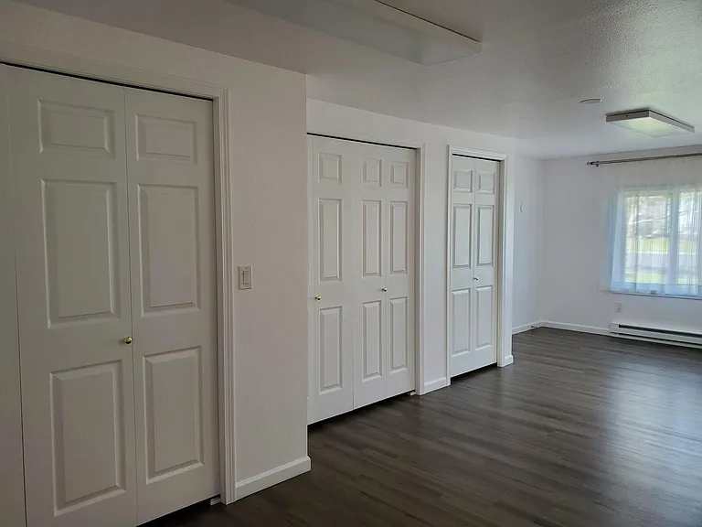 536 N Earl Rd — Photo 21