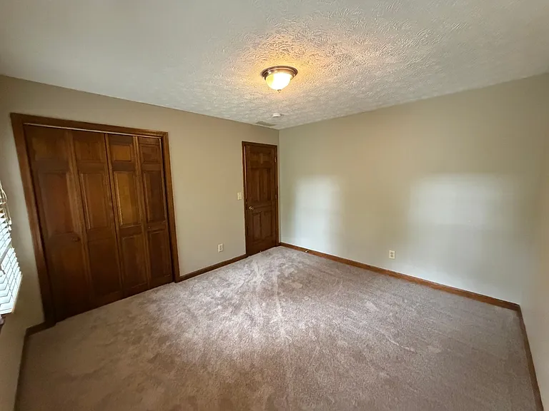364 Regal Dr — Photo 15