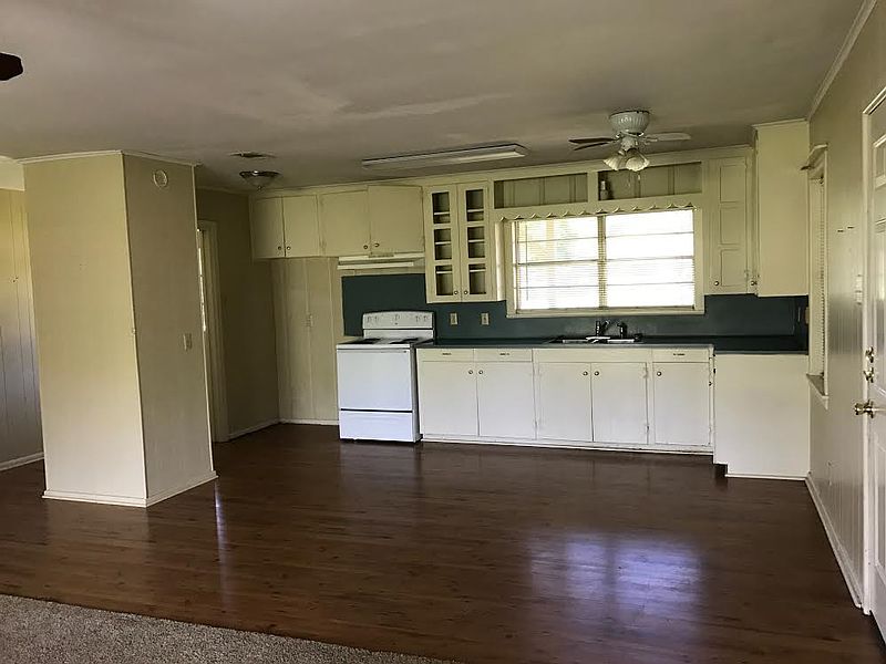 1st image of 517 Coleman St