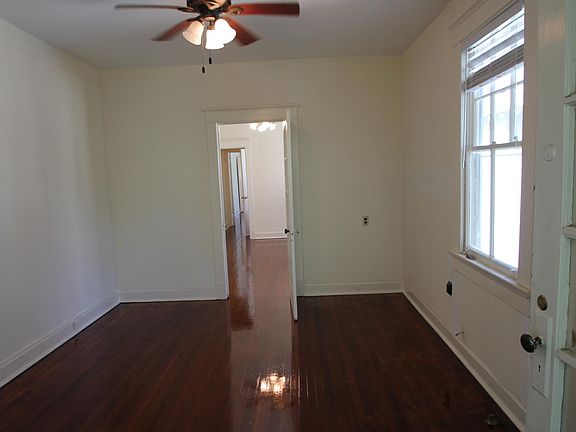 3rd image of 8326 Pritchard Pl