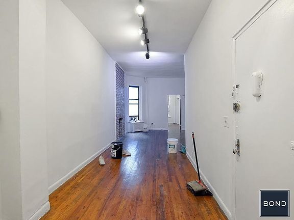 2nd image of 57 W 84th St APT 4G