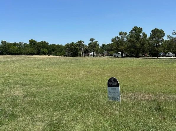 1812 Greenway Crossing Dr, Haslet, TX 76052