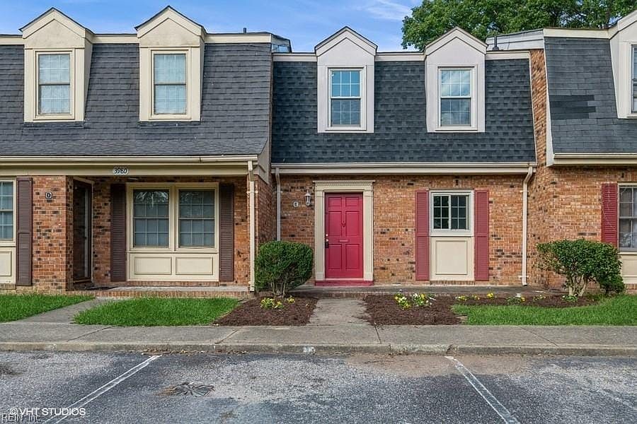 1st image of 398 Circuit Ln Unit E
