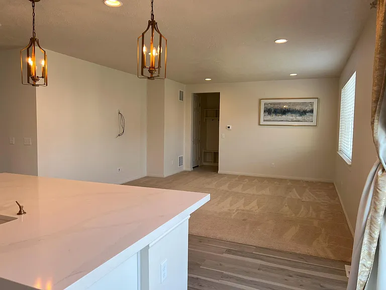 2025 W 900 N — Photo 12