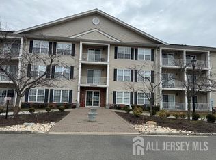 71 Liddle Ave, Edison, NJ 08837