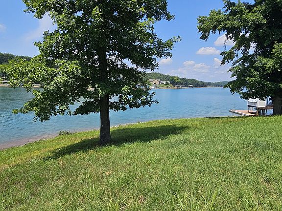 2nd image of 7 Compass Cove Cir