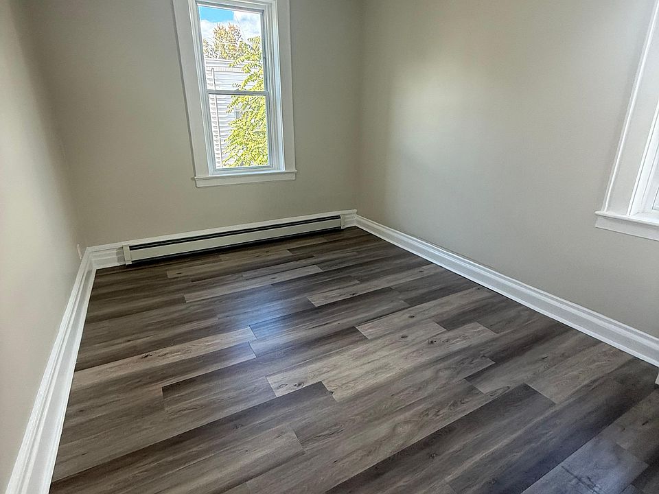 2nd image of 380 N 11th St #8R