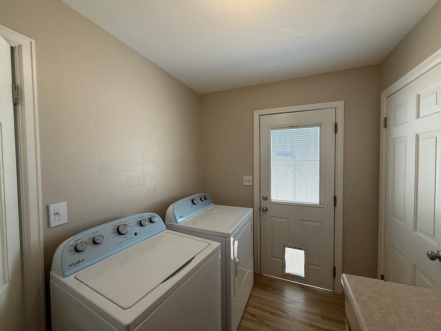 3 bed, 2.5 bath, 1798 sqft, $2,500 — Photo 3