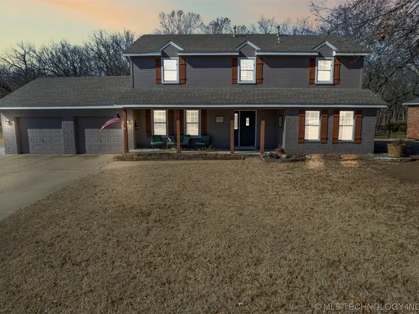 1708 Woodhaven Ln, Pryor, OK 74361