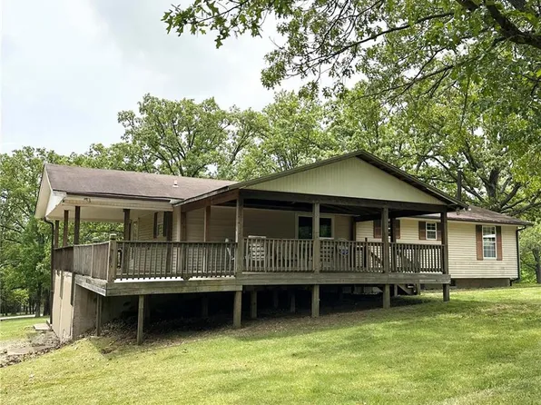 796 Del Vista Ct, Villa Ridge, MO 63089