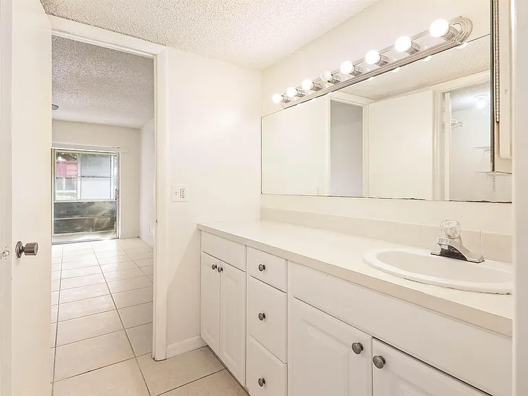 12013 Greenway Cir S #110 — Photo 7