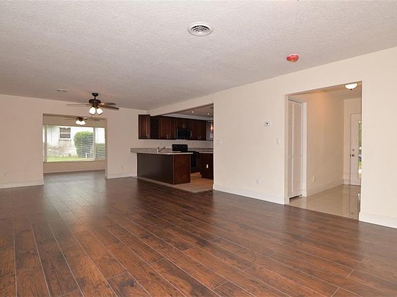4th image of 3244 Wickersham Ct