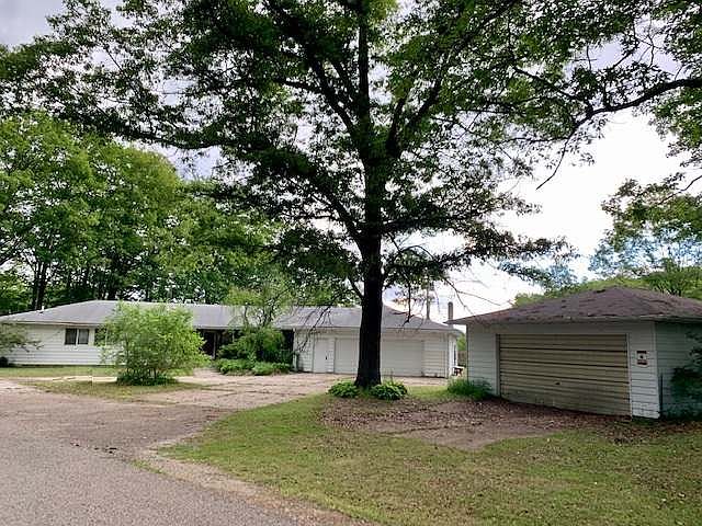 1st image of 3265 Bischoff Dr