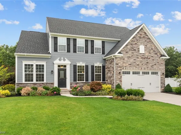 2310 Pendleton Ct, Avon, OH 44011