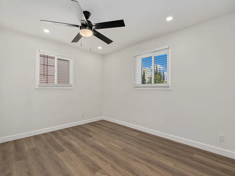 14292 Jurupa Ave — Photo 13