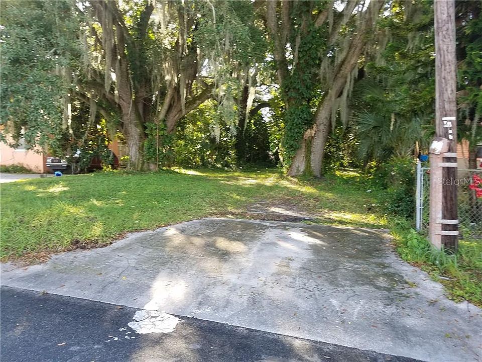 2nd image of 320 Modest St