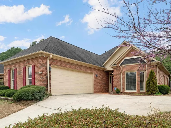 205 Paradise Lake Dr, Birmingham, AL 35244