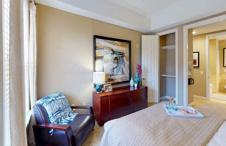 Tuscany Court Apartments — Photo 24