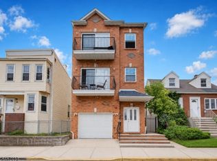 109 Palm St, Newark City, NJ 07106