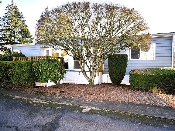 3rd image of 16368 SE 135th Ave #10