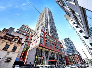 108 Peter St #1717, Toronto, ON M5V 0W2