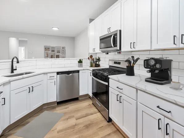 Aspen Court Apartments