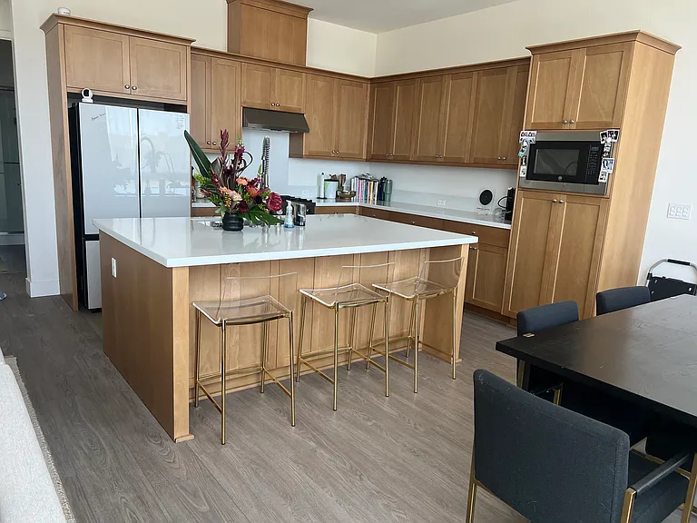 147 W Atlantic Ave — Photo 3