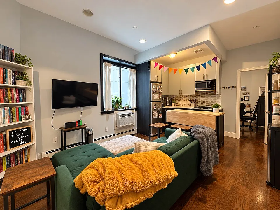 39 Suydam St #4F