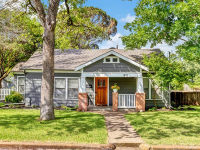 311 E College St, Fredericksburg, TX, 78624