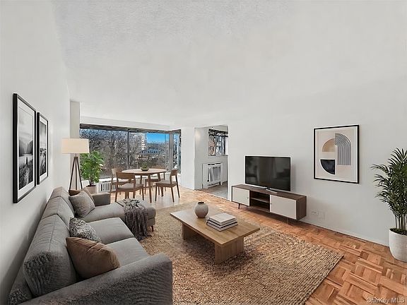 2nd image of 4455 Douglas Avenue #9M