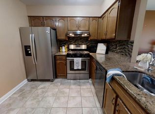 420 Jamestown Ct #420, Mount Laurel, NJ 08054