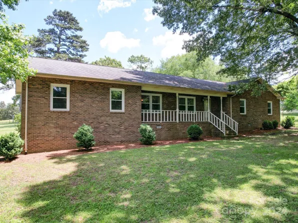 125 Young Farm Rd, Salisbury, NC 28144