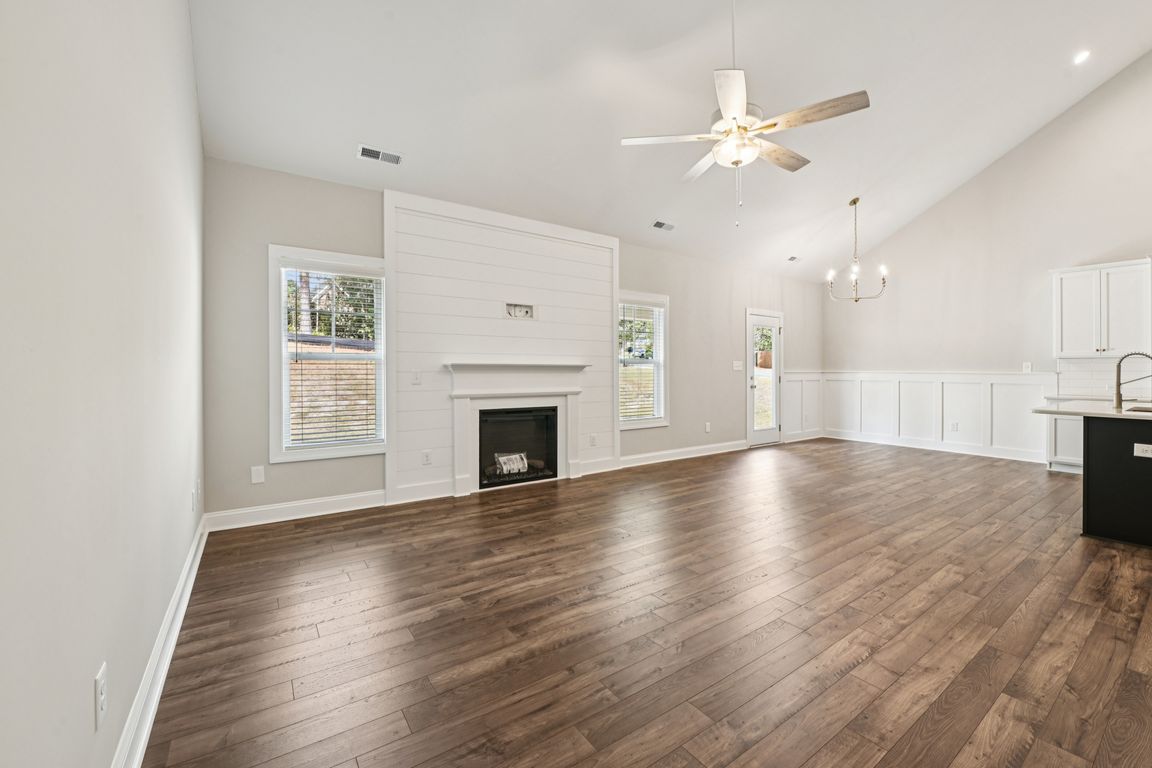 next background image