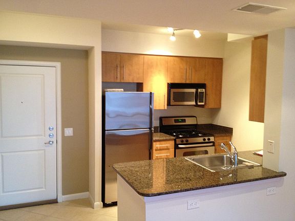 4th image of 1021 N Garfield St APT 829