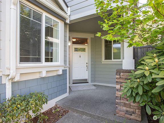 3rd image of 4626 Natalee Drive SE