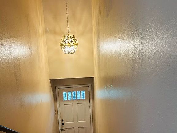4th image of 2039 W Mulberry Ave