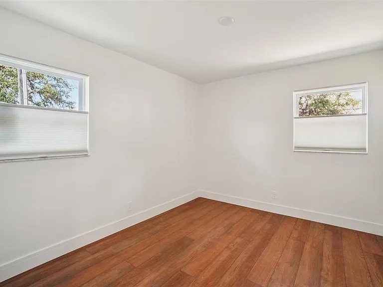 3123 W La Salle St — Photo 30