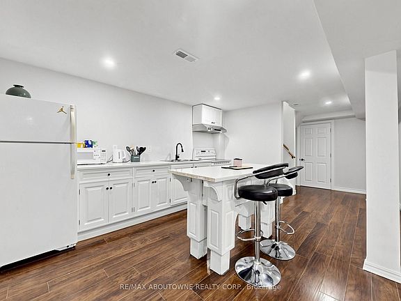 5th image of 3850 Partition Rd #Basement