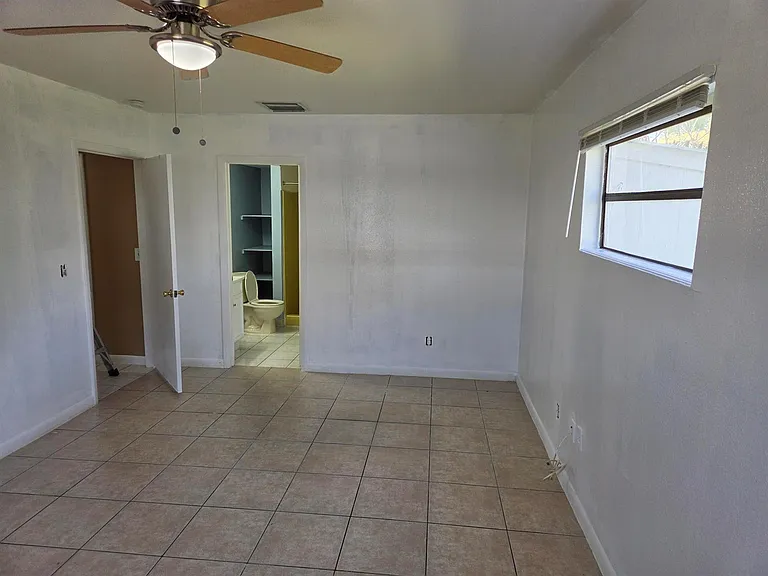 337 Hernando St — Photo 2
