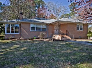 109 Thomas Rd, Seaford, VA 23696
