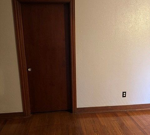 4th image of 515 E Grant Ave