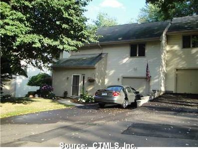 131 W Grayling Ln, Suffield, CT, 06078