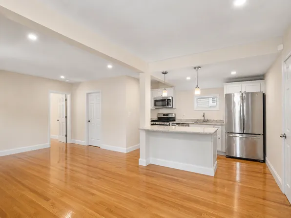 39 Forest St #39A, Arlington, MA 02476