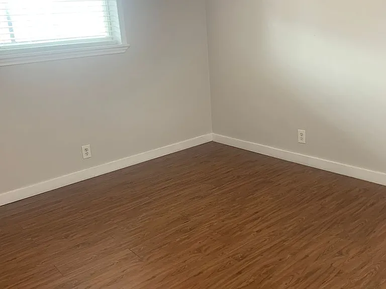 2428 Louise St #2505 — Photo 43
