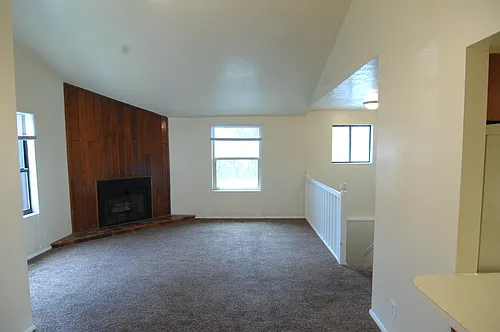 3221 Van Buren Ave #B Photo 1
